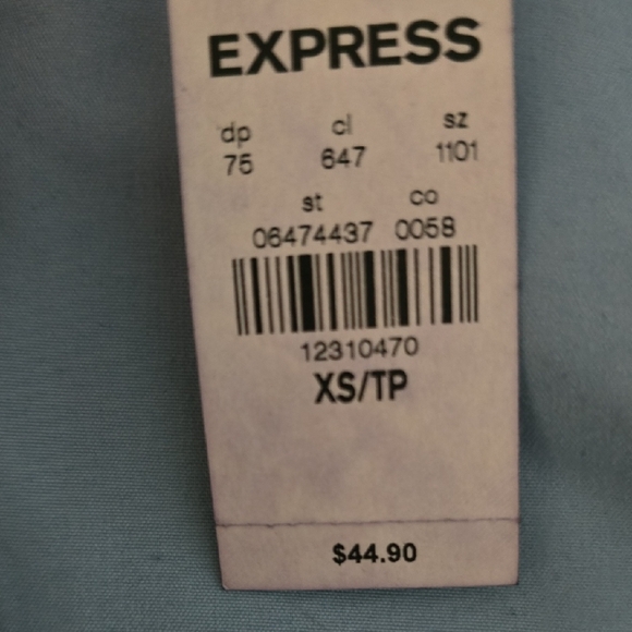 Express Chic Black Women's Blouse - Picture 7 of 7